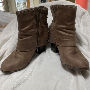 Fergalicious booties, 9.5